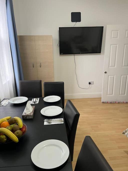 001- Lovely 3-Bedroom Very Close To Oxford Street London Exterior photo