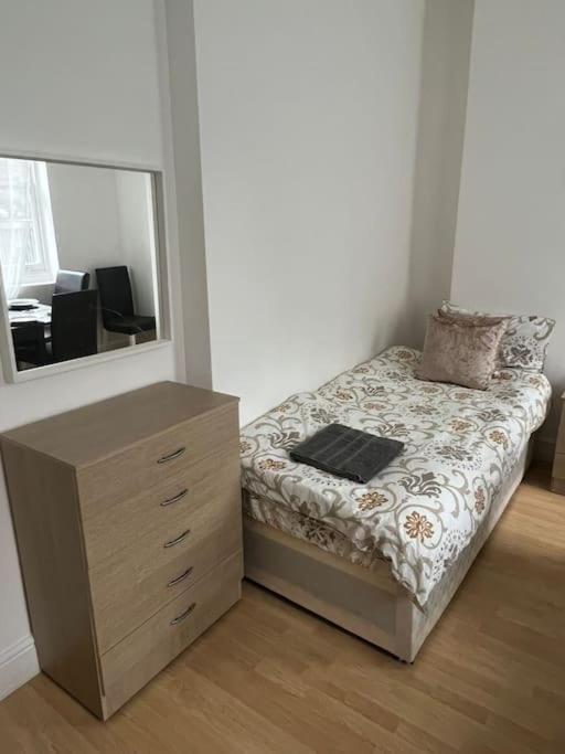 001- Lovely 3-Bedroom Very Close To Oxford Street London Exterior photo