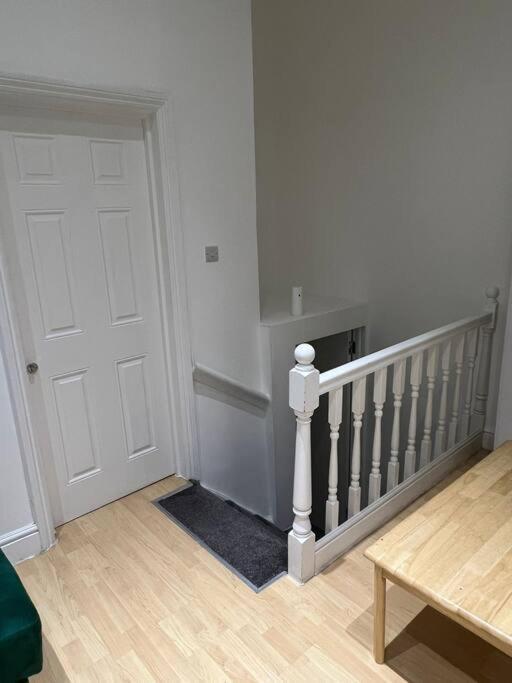 001- Lovely 3-Bedroom Very Close To Oxford Street London Exterior photo