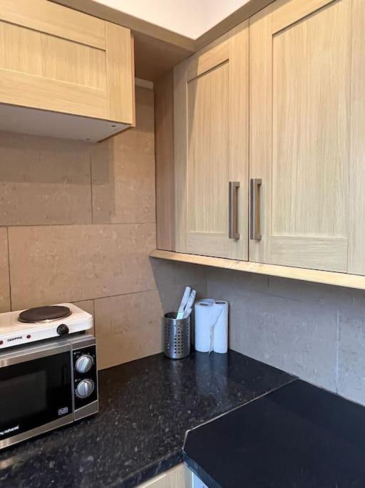 001- Lovely 3-Bedroom Very Close To Oxford Street London Exterior photo